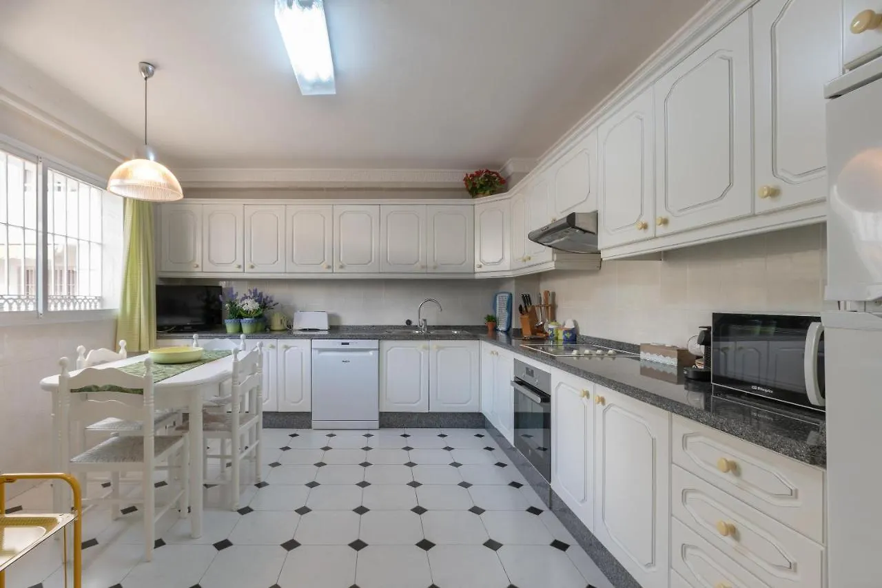 Apartamento Las Chapas Marbella